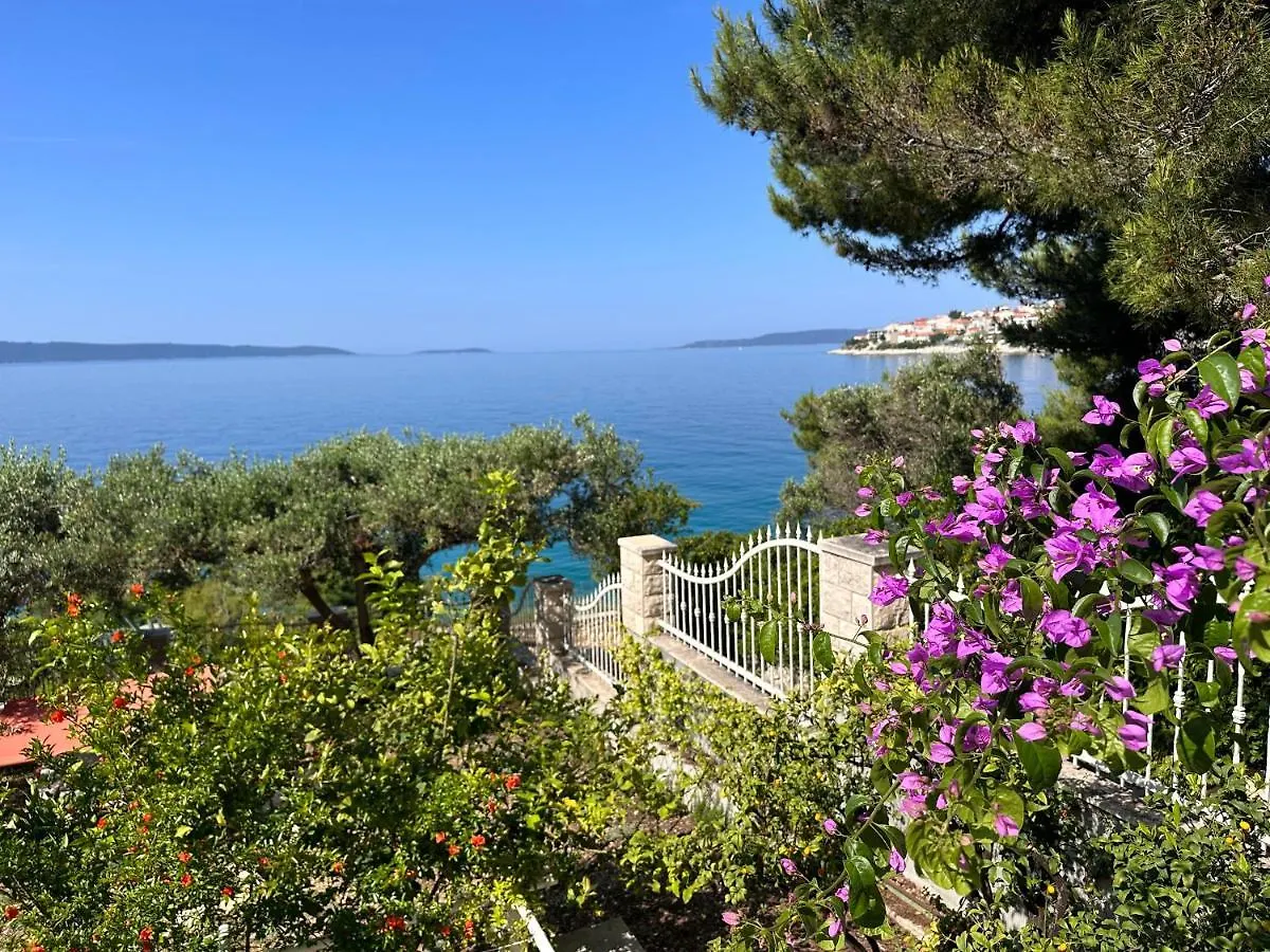 Luxury Seaside Villa With A Classic Mediterranean Olive Garden, A Fully Equipped Professional Kitchen, Pool, Sauna, Padle Boards And Canoe - Miolin Beach House Trogir Croatia