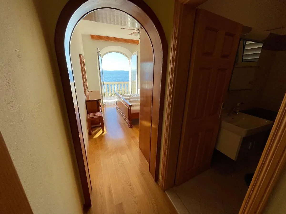 Miolin Beach House Trogir 0*,  Kroatien